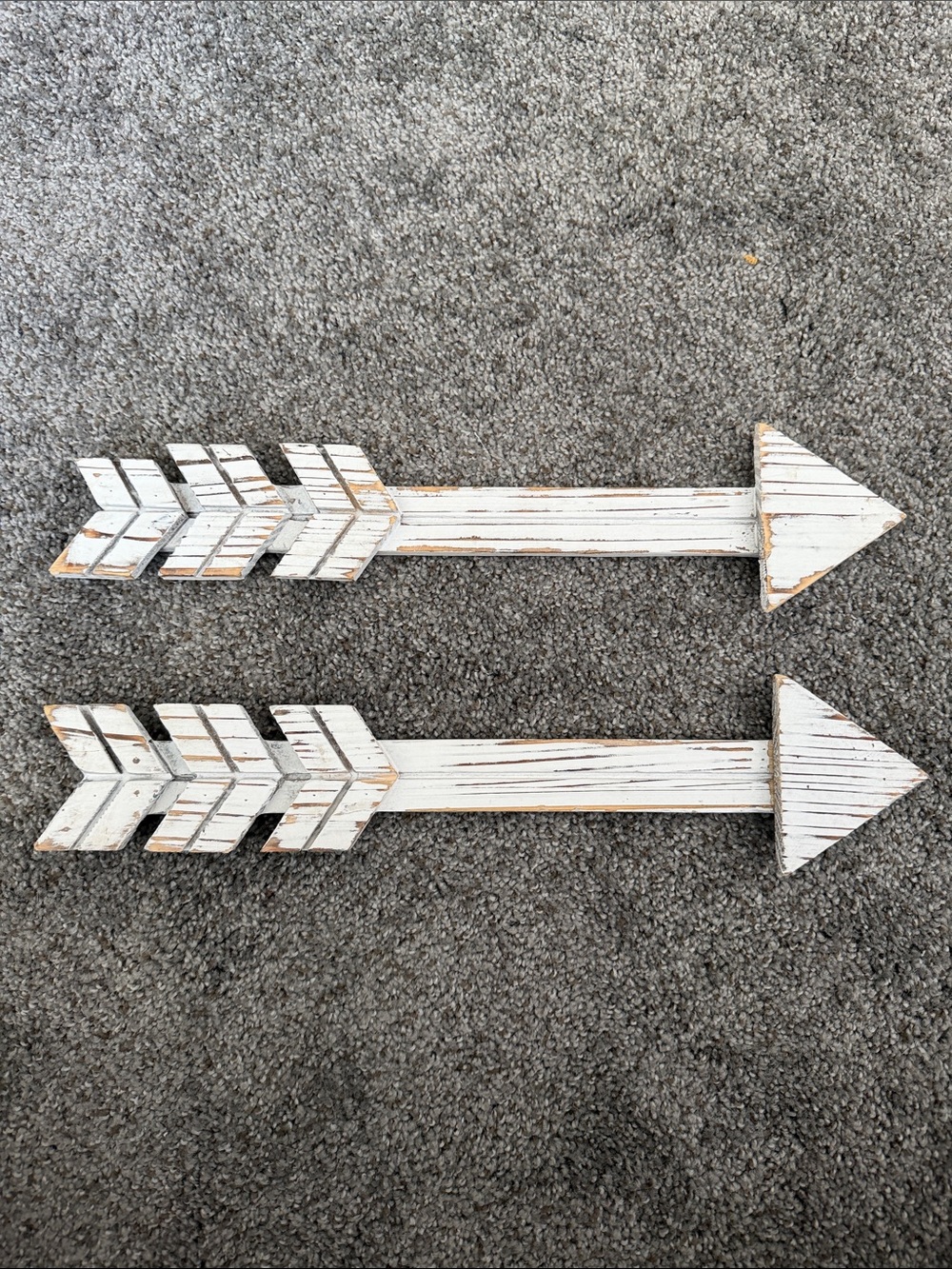 Rustic White Wooden Arrow Wall Decor - Set of 2